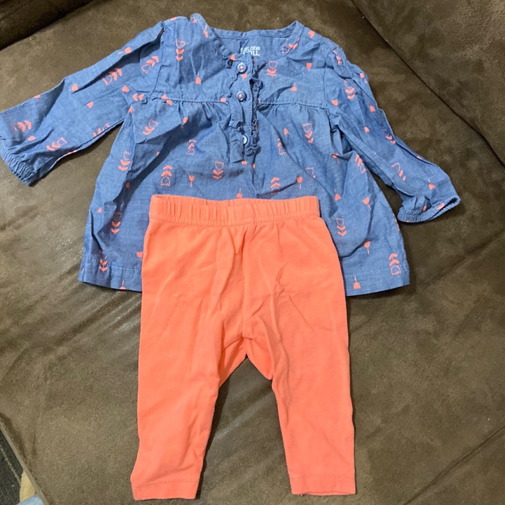 Carters 2pc chambray top & leggings blue/coral; size 3M